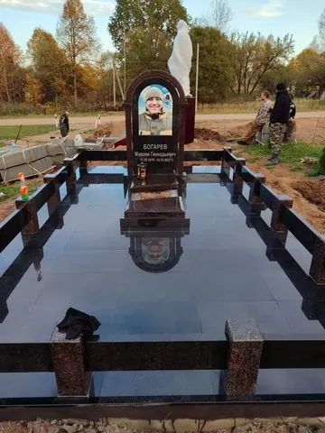 Памятник, изготовленный и установленный МРАМОР в Смоленской области